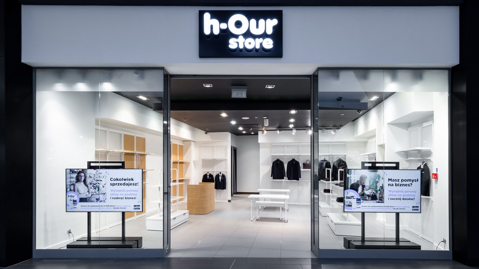 H-Our store w CH M1 Czeladź