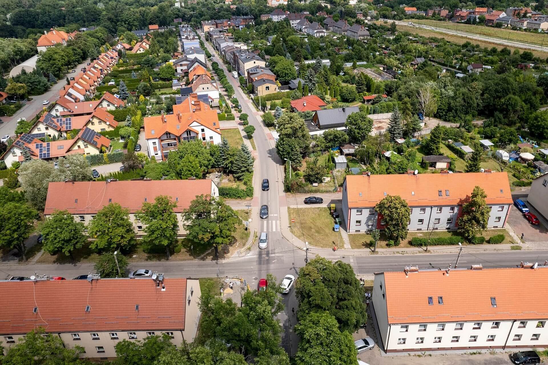 Skrzyżowanie ulic 11 Listopada i Nowodworskiej w Zabrzu Skrzyżowanie ulic 11 Listopada i Nowodworskiej w Zabrzu