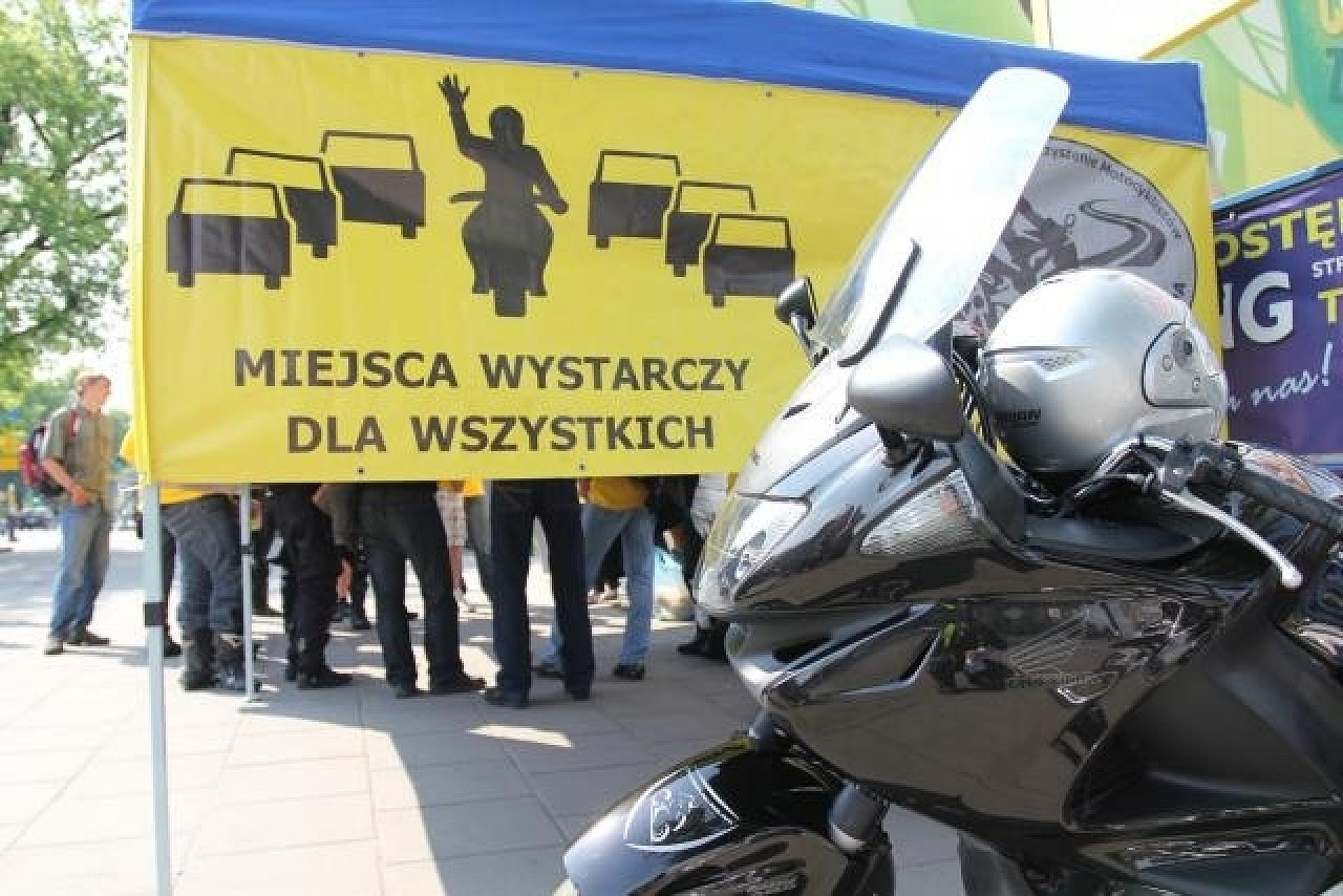 8a8fcb5ff0911329b5f54f95c95fff93 8a8fcb5ff0911329b5f54f95c95fff93