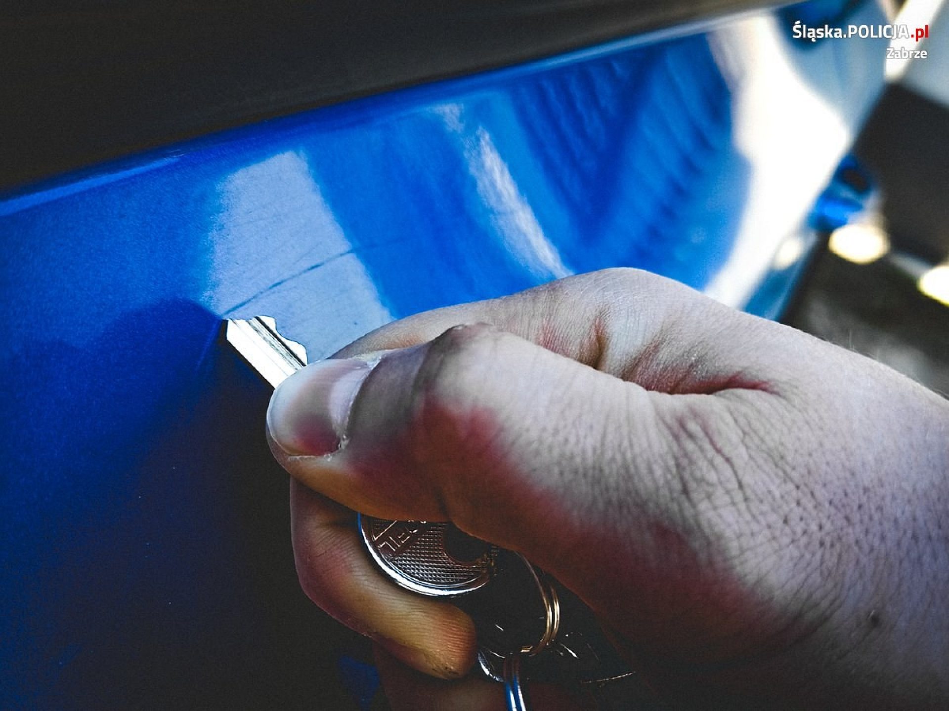 24-letni zabrzanin niszczył lakier samochodów kluczami 24-letni zabrzanin niszczył lakier samochodów kluczami