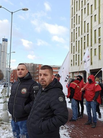 Związkowcy z Sierpnia 80 witają premiera w Katowicach, 22 grudnia 2021 Związkowcy z Sierpnia 80 witają premiera w Katowicach, 22 grudnia 2021