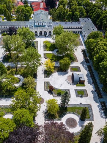 Park zdrojowy przy Uzdrowisku Busko Zdrój Park zdrojowy przy Uzdrowisku Busko Zdrój