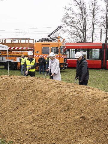 Prace oficjalnie rozpoczęły się Prace oficjalnie rozpoczęły się