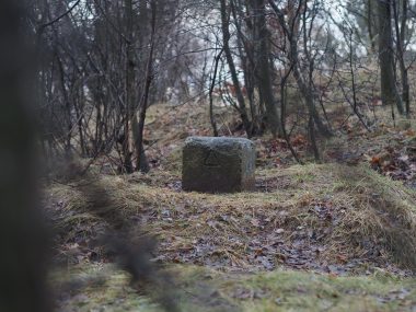Punkt triangulacyjny w Suchej Górze Punkt triangulacyjny w Suchej Górze