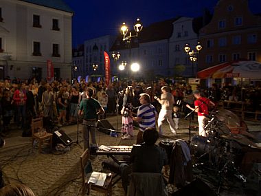 "Ulicznicy" tylko przez jeden miesiąc Zrzut ekranu 2012 04 11 o 13 47 13