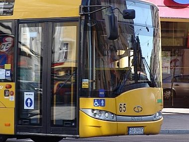 Sprzeciw pasażerów. KZK GOP się tłumaczy 4f7ef1c9de3583543c3077db338910bc