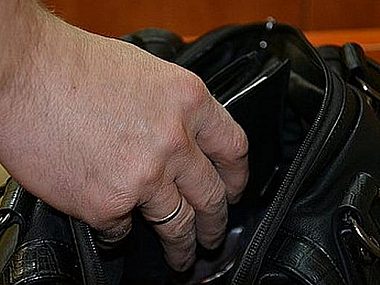 Okradali ich "na własne życzenie" 65ee000e6f764024d098aa2e08763e5b