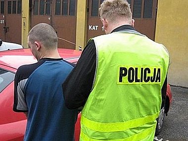 Sprawcy rozboju złapani. Grozi im nawet 12 lat odsiadki 6a3a0b770ea5a67437a45b728e7f1fdc