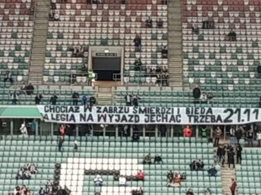 Transparent na stadionie Legii Transparent na stadionie Legii
