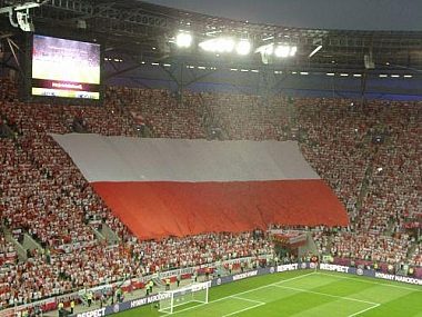 Biało-czerwona w podróży, czyli Polaków pomysły na flagę Dda0fce59bb58fc9ce5a37078965a11d