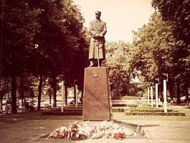 Kolejna modernizacja pl. Piłsudskiego. Potrzebna? Pisudski