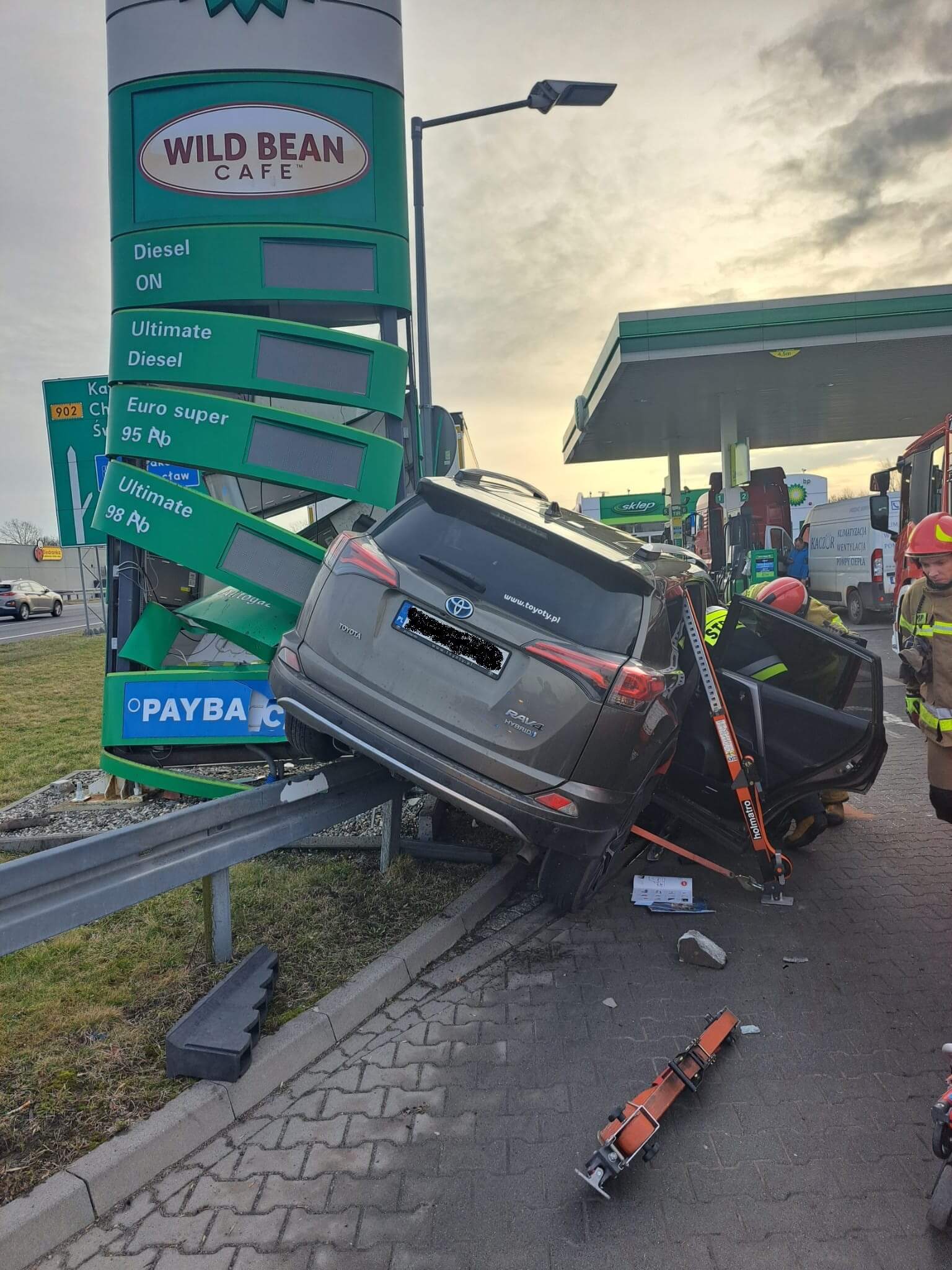 Wypadek pijany stacja bp ruda slaska 4