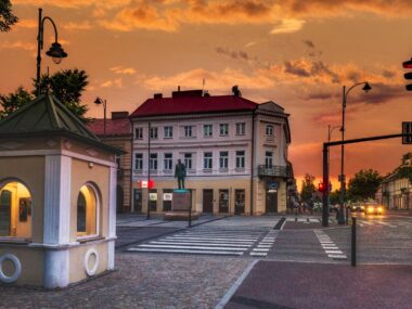 Bez pośpiechu, bez tłumów, bez korków – odkryj Suwałki Zdjecie glowne Suwalki