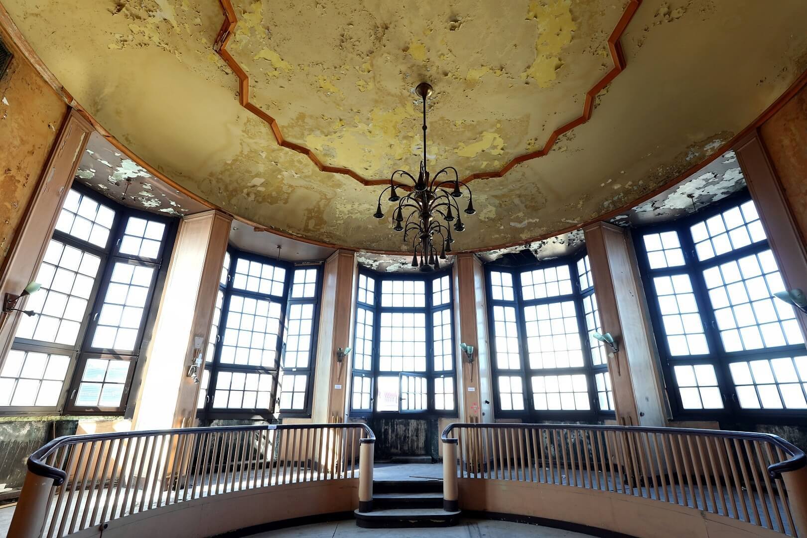 Niespodzianka w Admiralspalast. Zamurowana mozaika